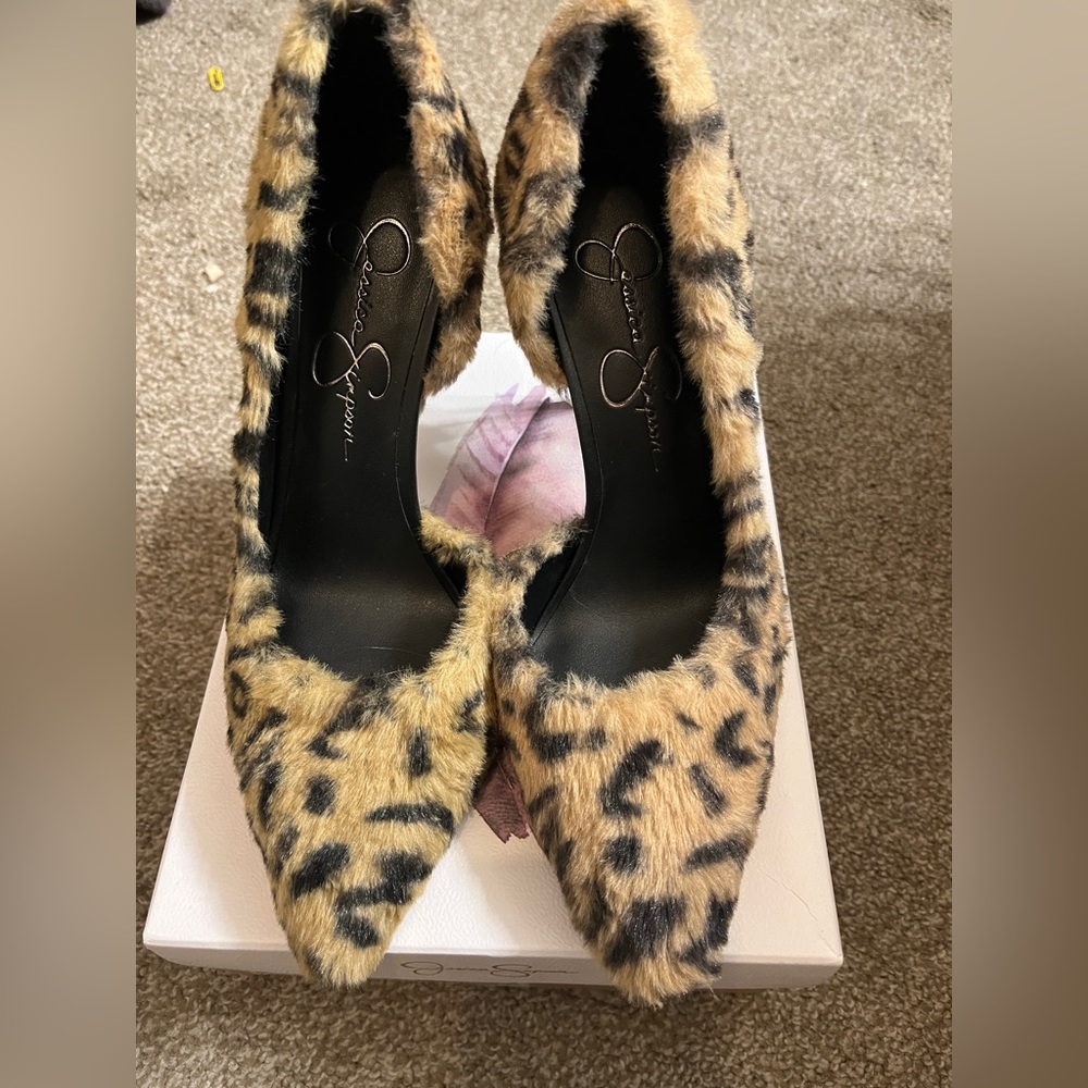 Jessica Simpson faux fur leopard pointy heels